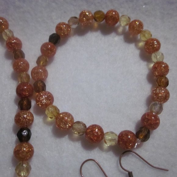 Multi Brown Necklace Set. - Picture 5 of 6